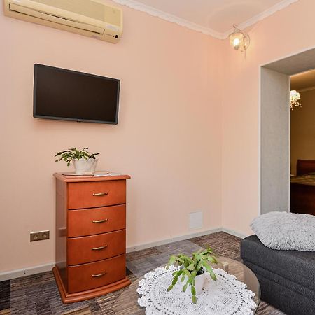 Hotel Jugend With Self Check-In Liepaja Exterior photo
